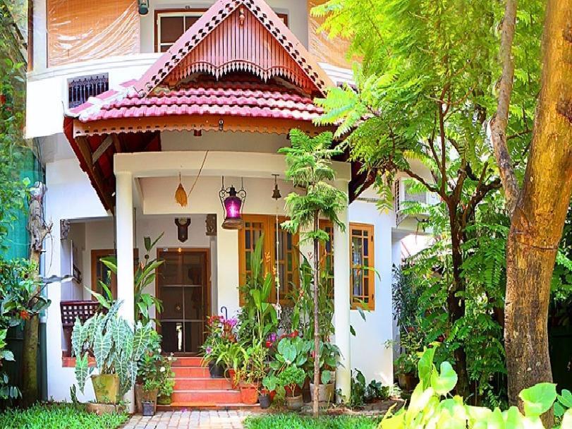 Heavenly Homestay Kochi Buitenkant foto